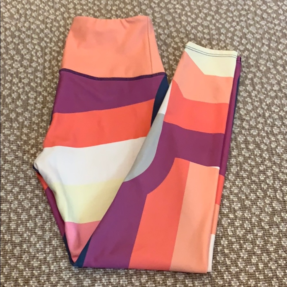 ONZIE S/M multicolor print leggings